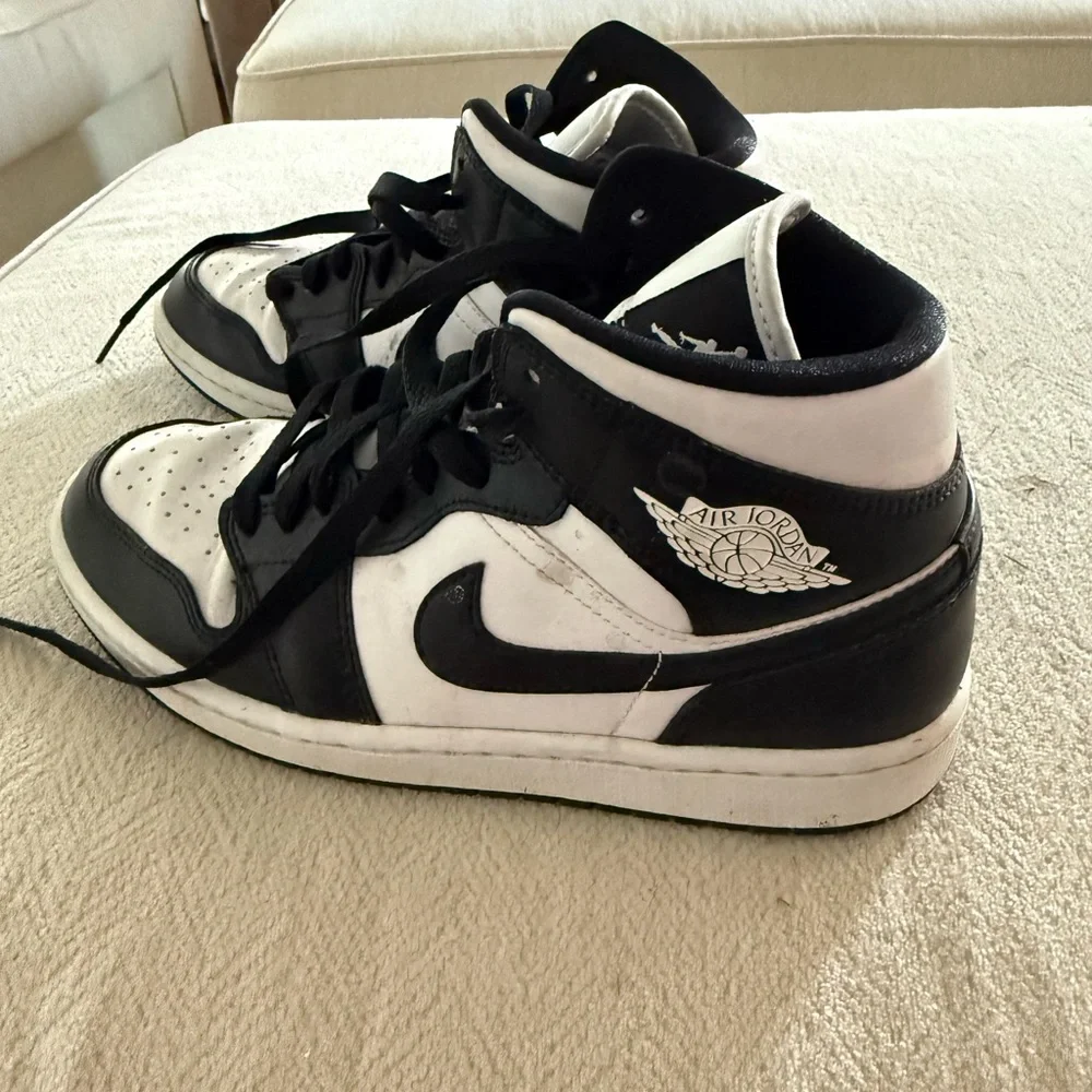Air Jordan 1 Mid size 8 - Picture 7 of 7